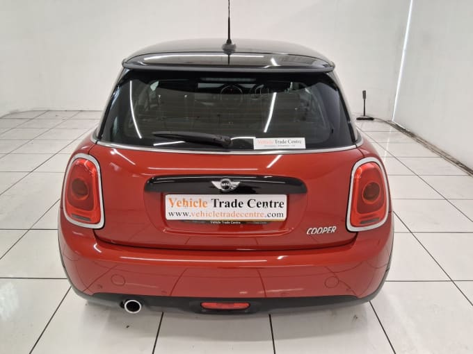 2025 Mini Hatch