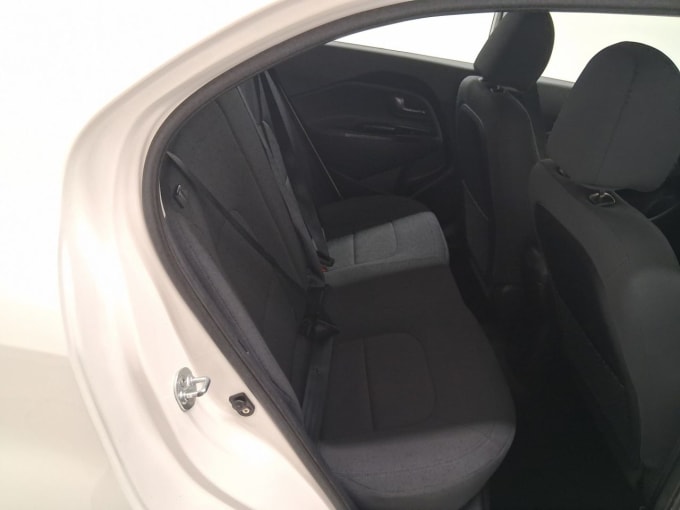 2025 Kia Rio
