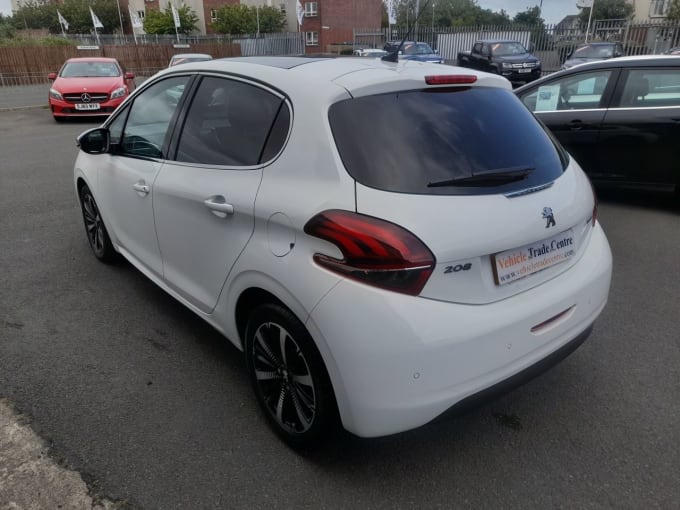 2025 Peugeot 208