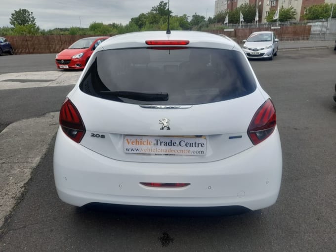 2025 Peugeot 208