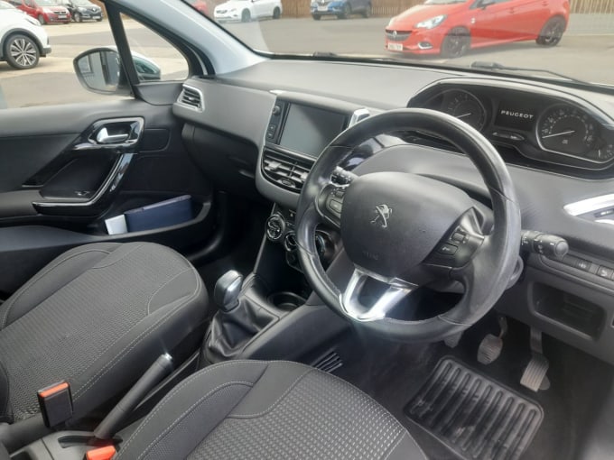 2025 Peugeot 208