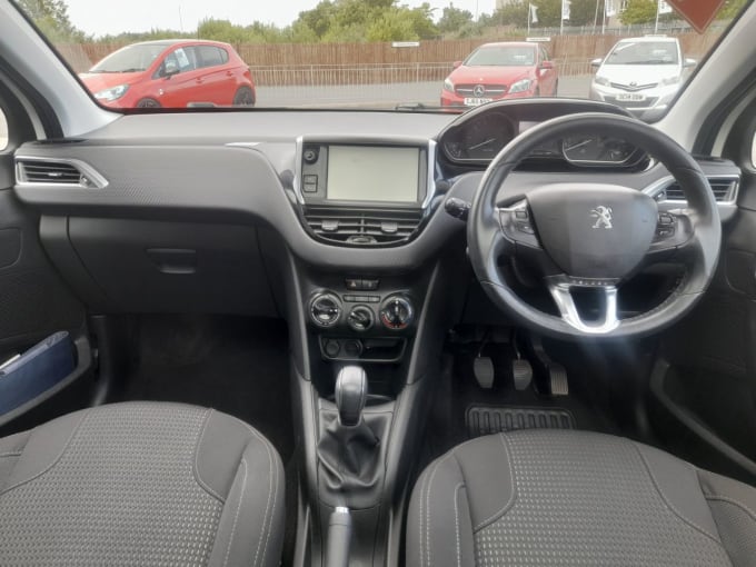 2025 Peugeot 208