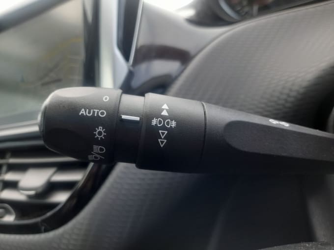 2025 Peugeot 208