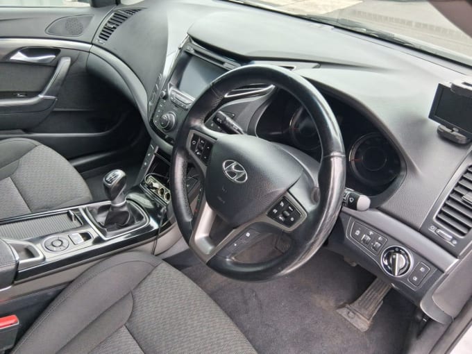 2025 Hyundai I40