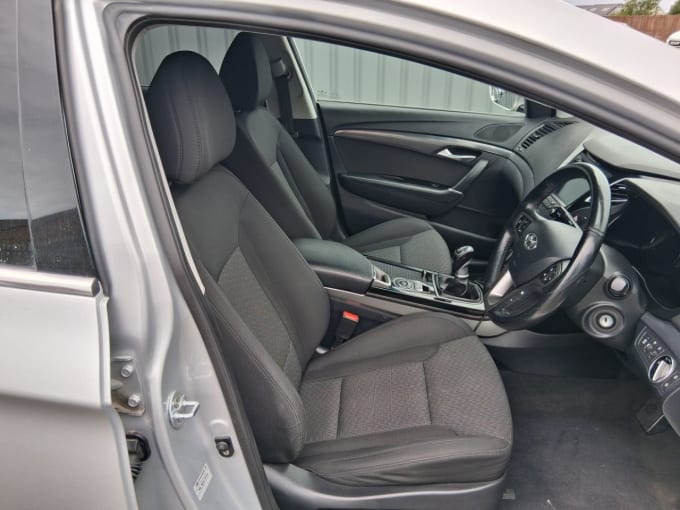 2025 Hyundai I40