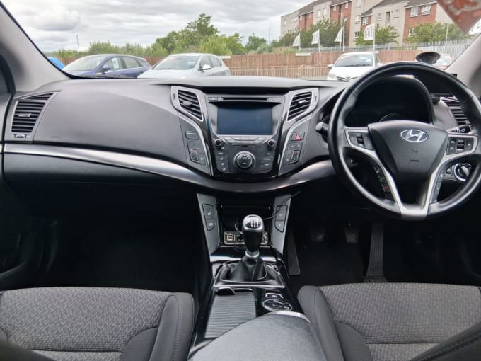 2025 Hyundai I40