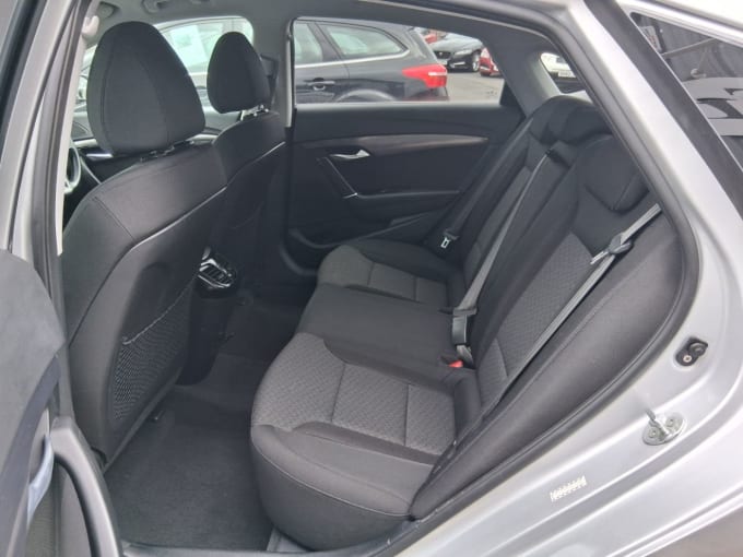 2025 Hyundai I40