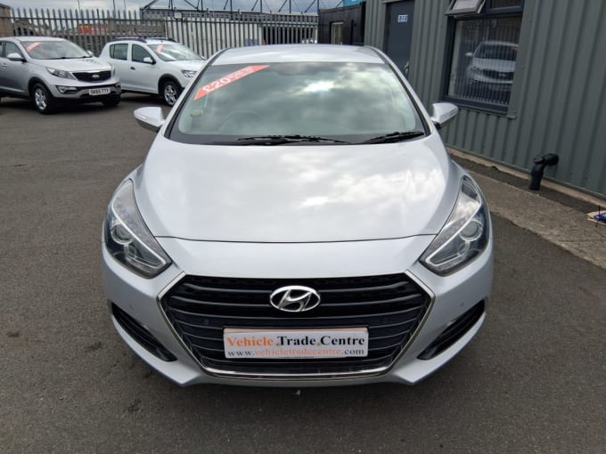 2025 Hyundai I40