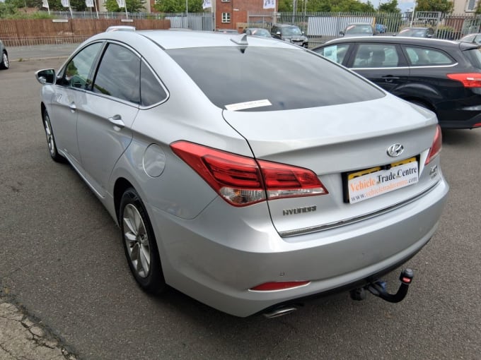 2025 Hyundai I40