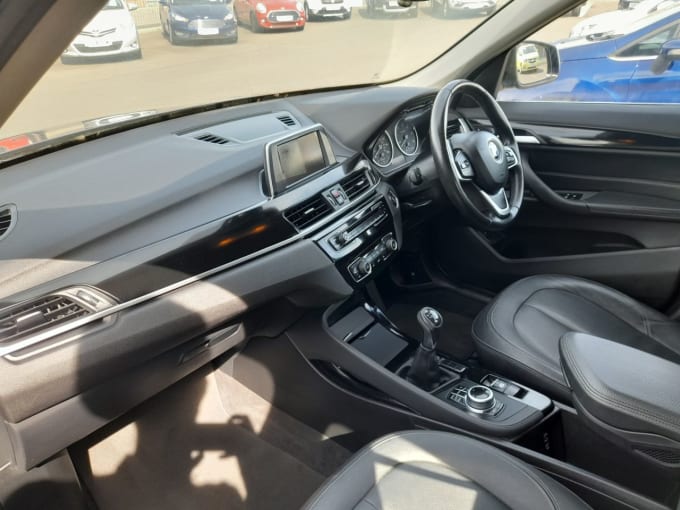 2025 BMW X1