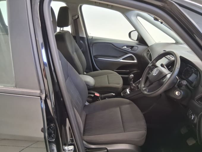 2025 Vauxhall Zafira Tourer