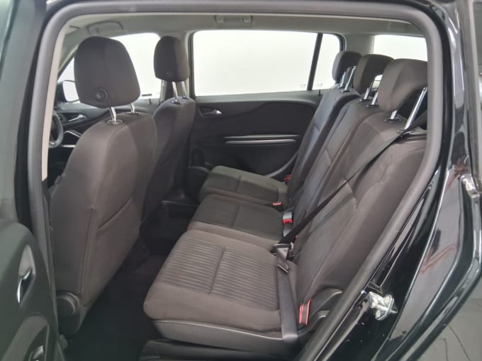 2025 Vauxhall Zafira Tourer