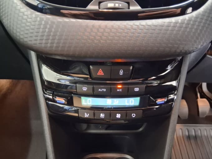 2025 Peugeot 2008