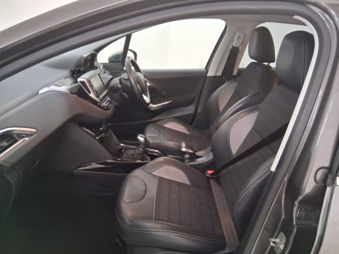 2025 Peugeot 2008
