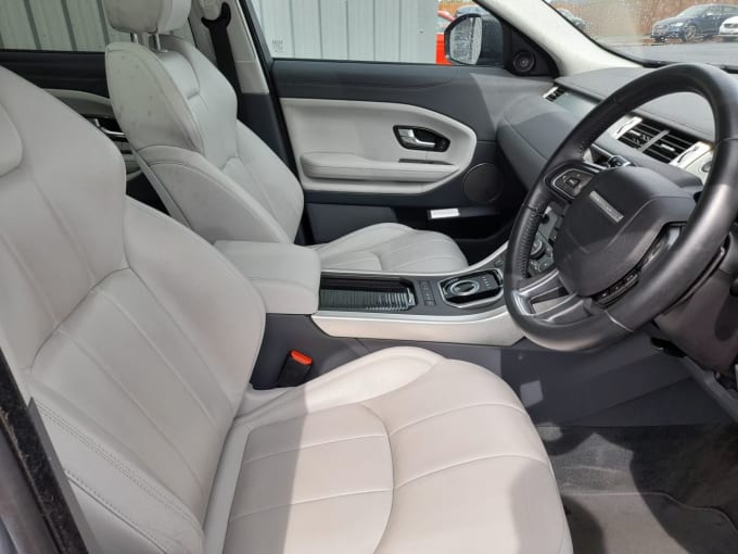 2025 Land Rover Range Rover Evoque