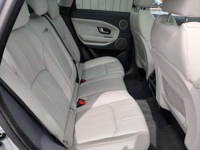 2025 Land Rover Range Rover Evoque
