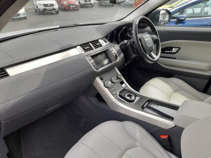 2025 Land Rover Range Rover Evoque