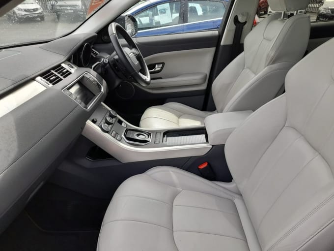 2025 Land Rover Range Rover Evoque