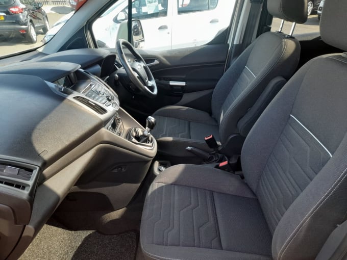 2025 Ford Tourneo Connect