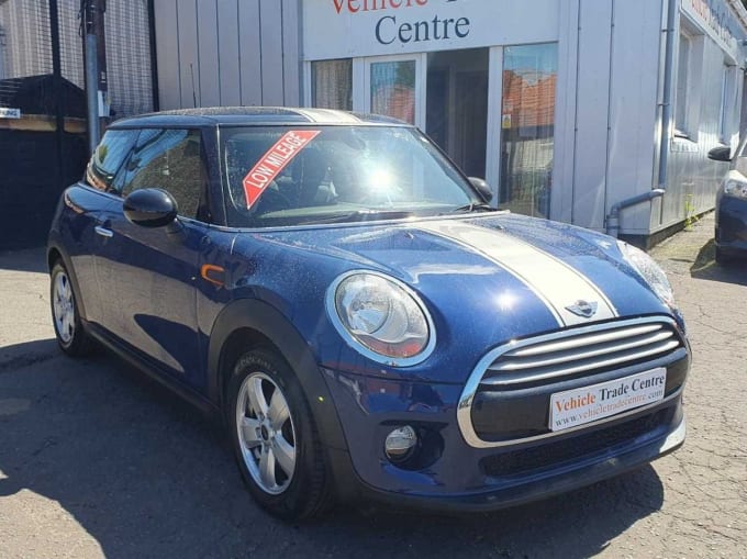 2025 Mini Hatch