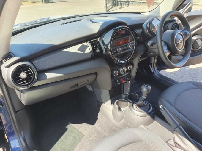 2025 Mini Hatch