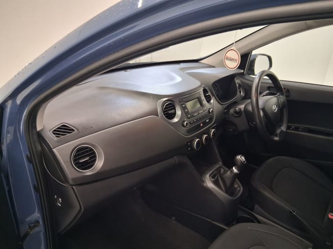 2025 Hyundai I10