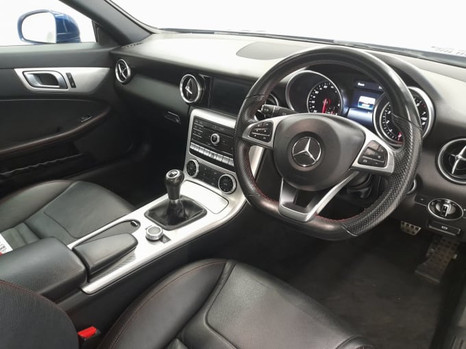 2025 Mercedes-benz Slc