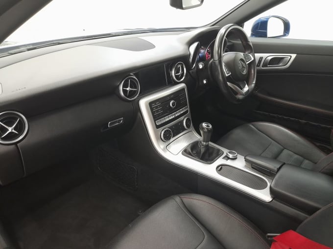 2025 Mercedes-benz Slc