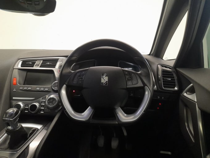 2025 Ds Automobiles Ds 5