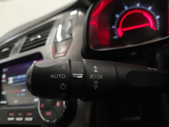 2025 Ds Automobiles Ds 5