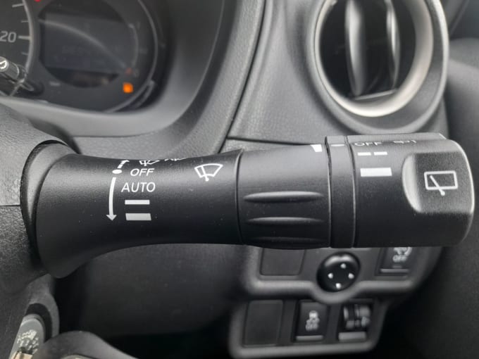 2025 Nissan Note