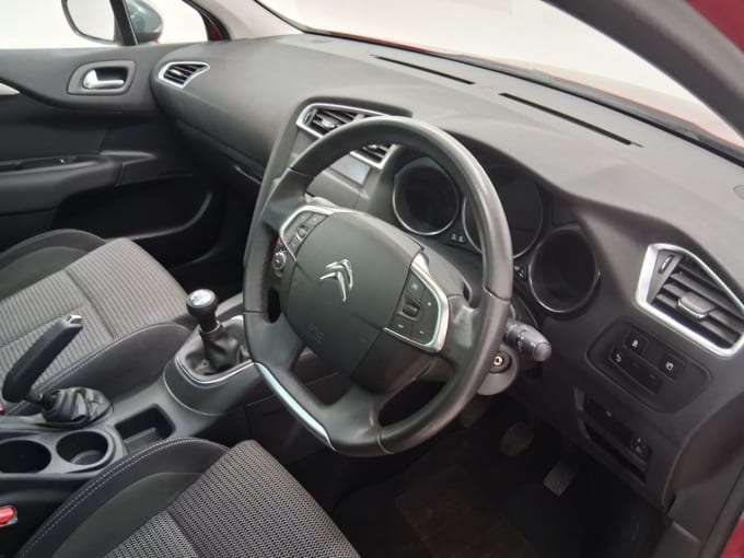 2025 Citroen C4