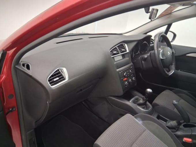 2025 Citroen C4