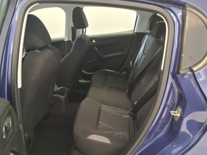 2025 Peugeot 208