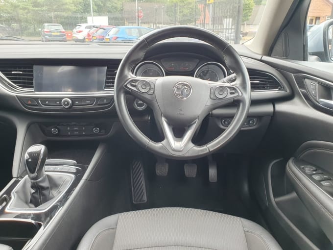 2025 Vauxhall Insignia