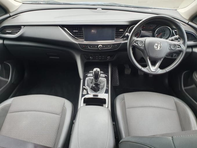 2025 Vauxhall Insignia