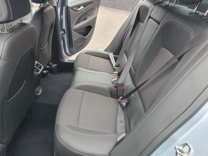 2025 Vauxhall Insignia