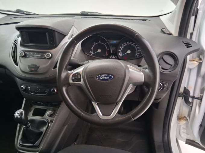2025 Ford Transit Courier