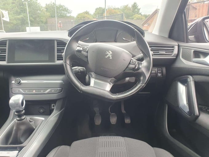 2025 Peugeot 308