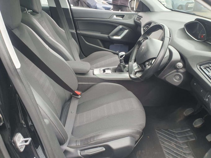 2025 Peugeot 308