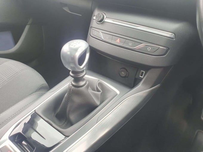 2025 Peugeot 308