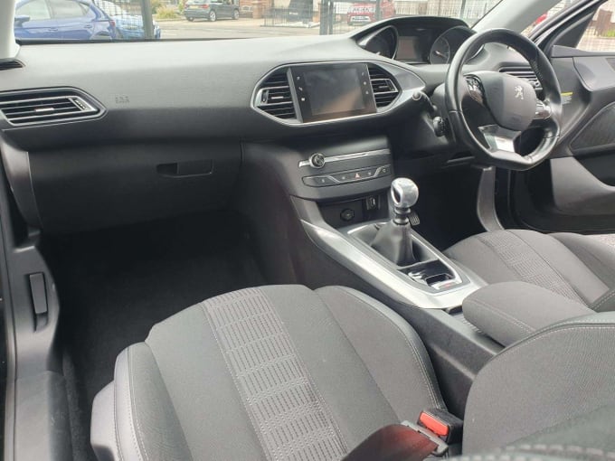 2025 Peugeot 308