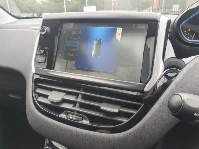 2025 Peugeot 208