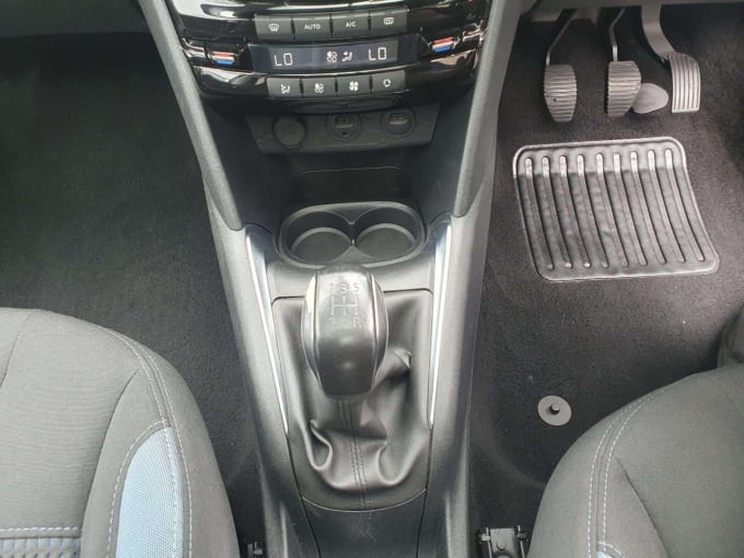 2025 Peugeot 208