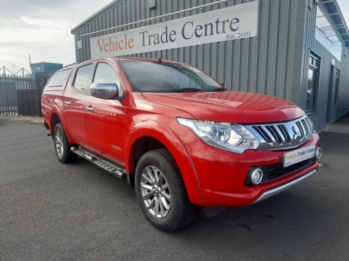 2025 Mitsubishi L200