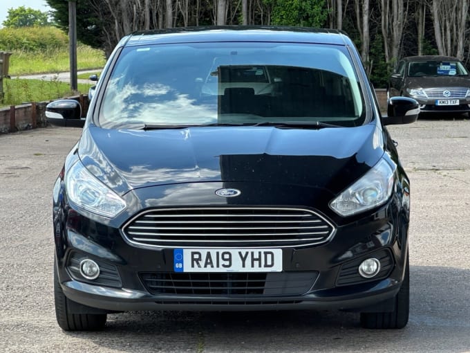 2024 Ford S-max