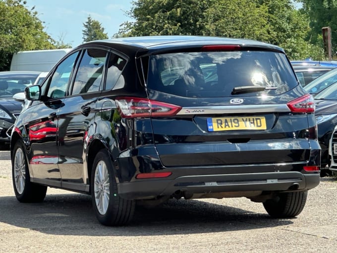 2024 Ford S-max