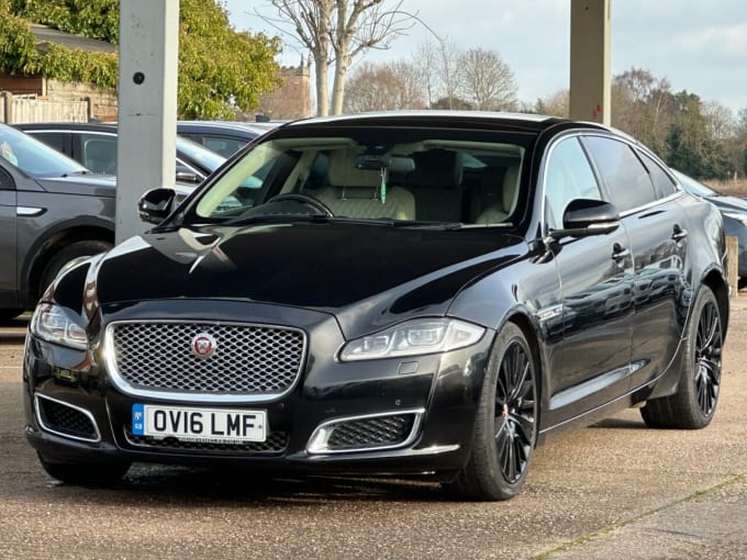 2025 Jaguar Xj