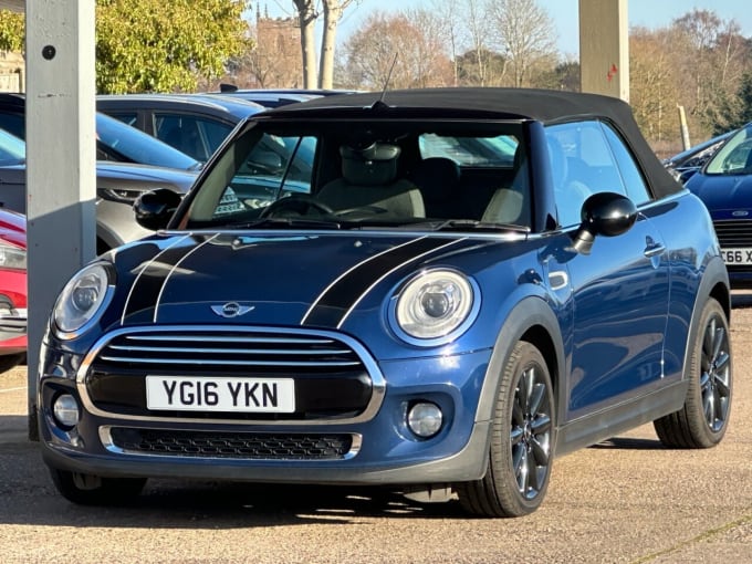 2025 Mini Convertible