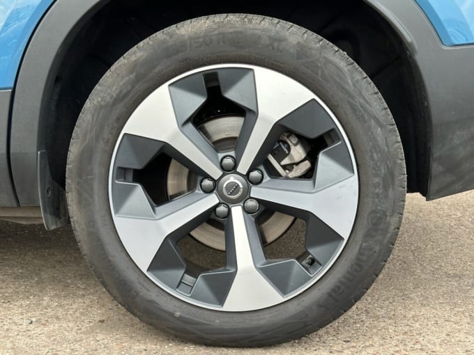 2025 Volvo Xc40